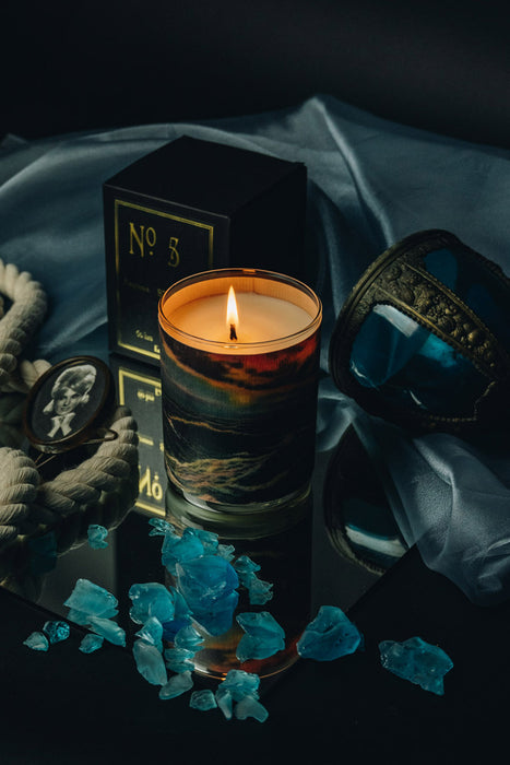 Wood Candle No. 5 Stormy Black Fig