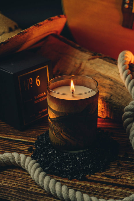 Wood Candle No. 6 Vanilla Bourbon Amber